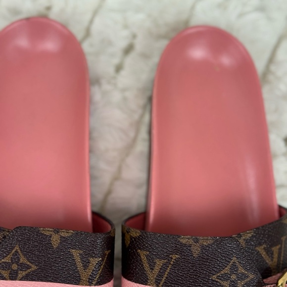 Vintage Women’s Louis Vuitton Monogram Pink Stripe Buckle Slides Size 8 - Picture 4 of 14